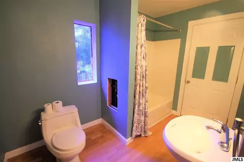 746 Union St, Jackson, MI 49203 photo 4