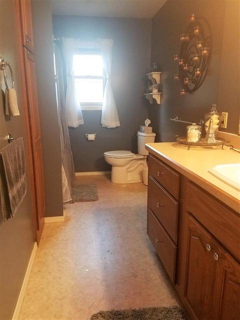 327 Rosemore Dr, Davison, MI 48423 photo 9