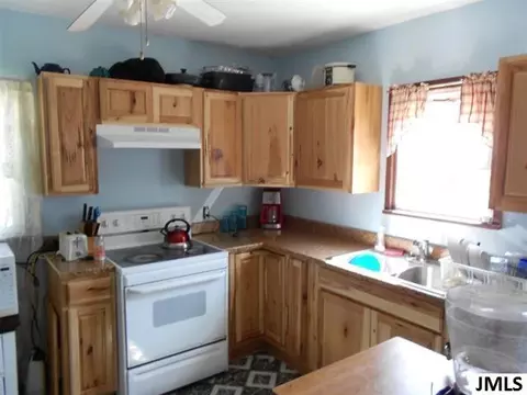 2601 Bow St, Jackson, MI 49203 photo 6