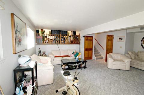 423 Windmill Pt, Flushing, MI 48433 photo 11