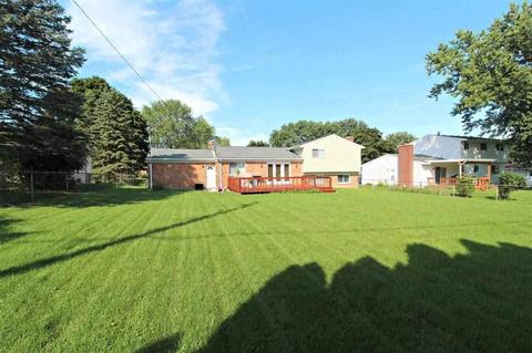 423 Windmill Pt, Flushing, MI 48433 photo 17
