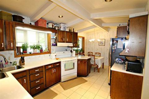 423 Windmill Pt, Flushing, MI 48433 photo 6