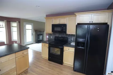 768 Pemberton Ln, Jackson, MI 49203 photo 10