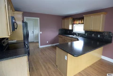 768 Pemberton Ln, Jackson, MI 49203 photo 7