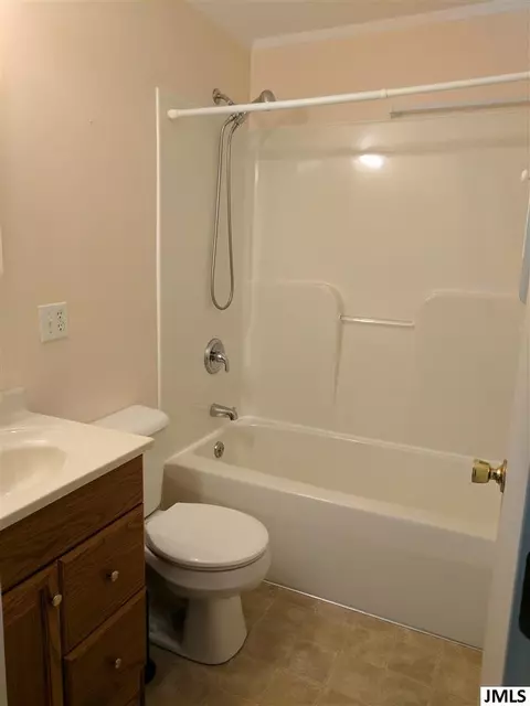 334 Bradley Dr, Jackson, MI 49201 photo 13