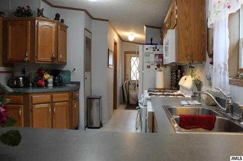 2577 Wendover, Parma, MI 49269 photo 3