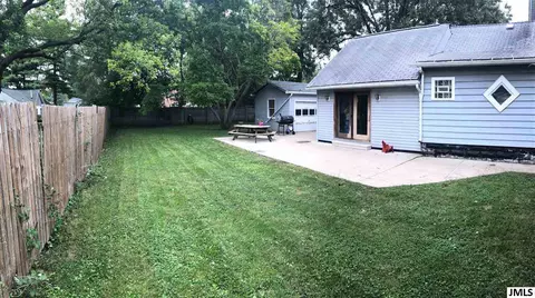 210 E Porter, Jackson, MI 49202 photo 12