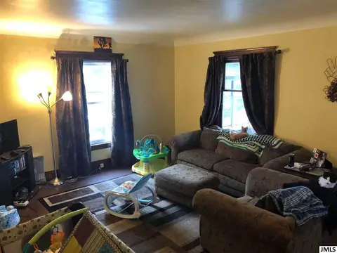 210 E Porter, Jackson, MI 49202 photo 4