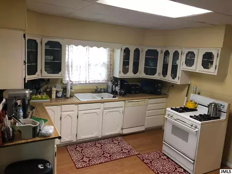 210 E Porter, Jackson, MI 49202 photo 7