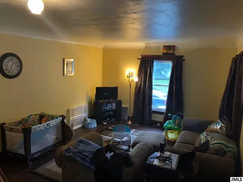 210 E Porter, Jackson, MI 49202 photo 3