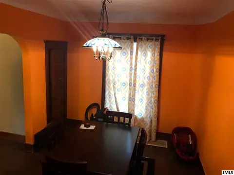 210 E Porter, Jackson, MI 49202 photo 5