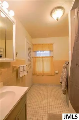 204 S Grinnell, Jackson, MI 49203 photo 20