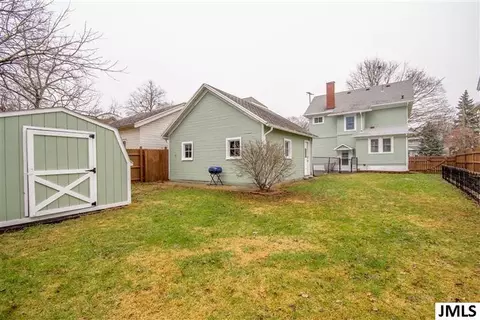 204 S Grinnell, Jackson, MI 49203 photo 4