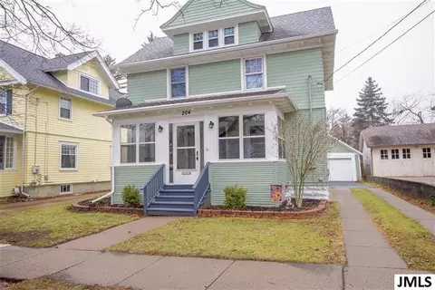 204 S Grinnell, Jackson, MI 49203 photo 1