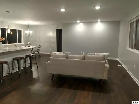 851 Albright Dr, Jackson, MI 49203 photo 5
