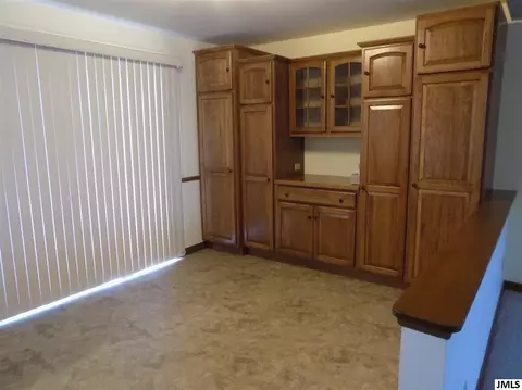 849 Ellery Ave, Jackson, MI 49202 photo 5