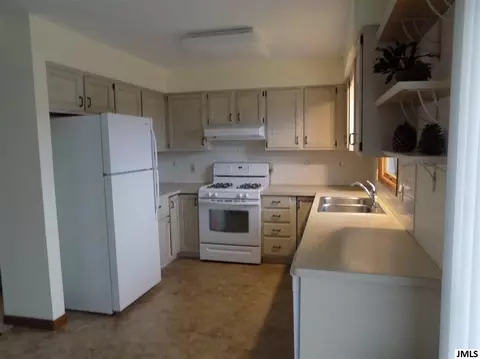 849 Ellery Ave, Jackson, MI 49202 photo 7