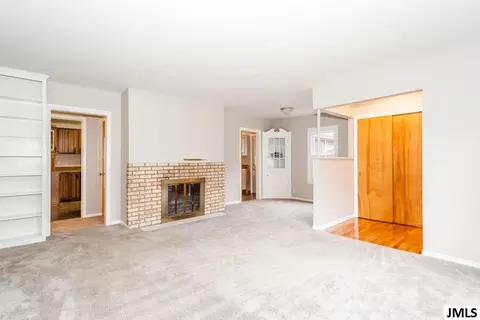 2702 Leland, Jackson, MI 49203 photo 5