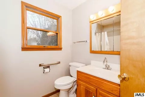 2702 Leland, Jackson, MI 49203 photo 16