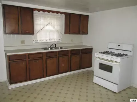 1125 Scott St, Jackson, MI 49202 photo 9