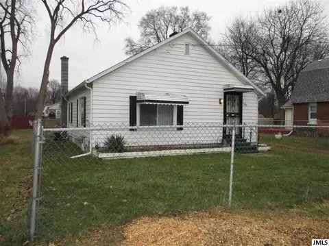 1125 Scott St, Jackson, MI 49202 photo 2