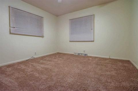 321 E Lexington St, Davison, MI 48423 photo 8