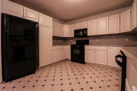 321 E Lexington St, Davison, MI 48423 photo 4