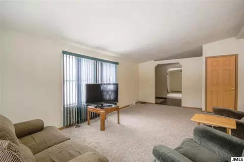 4590 Sargent Rd, Jackson, MI 49201 photo 4