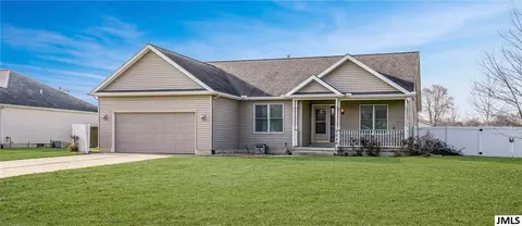 5056 Marble St, Jackson, MI 49201 photo 2