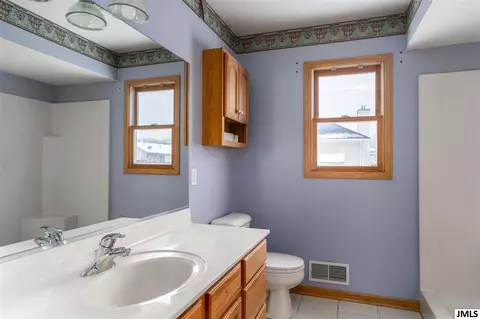 5056 Marble St, Jackson, MI 49201 photo 17