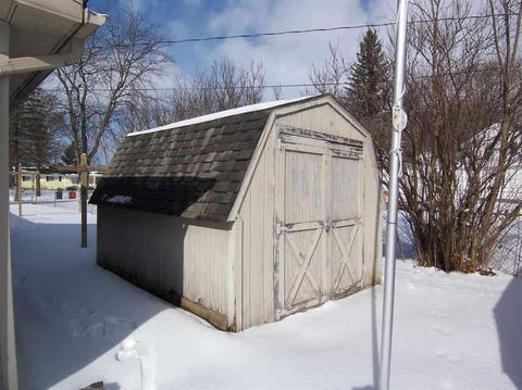 1012 Kay St, Davison, MI 48423 photo 7