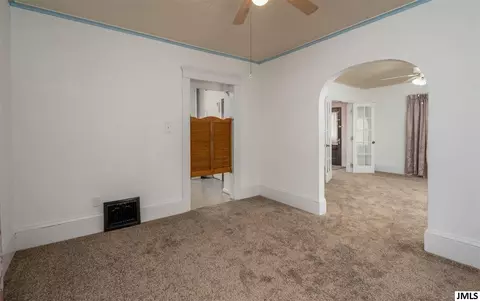 207 N Wisner St, Jackson, MI 49202 photo 8