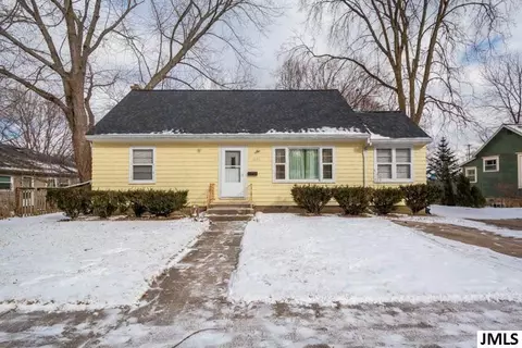 1121 Fourth St, Jackson, MI 49203 photo 1