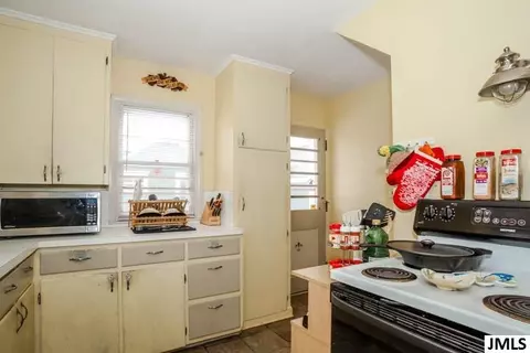 1121 Fourth St, Jackson, MI 49203 photo 7