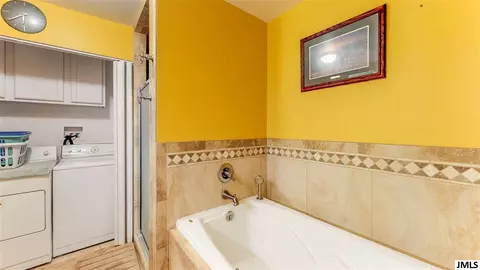 2131 Arbor Hills Rd, Jackson, MI 49201 photo 21