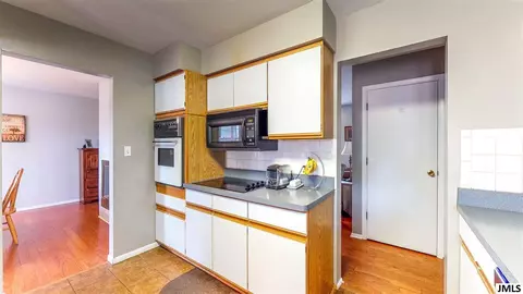 2131 Arbor Hills Rd, Jackson, MI 49201 photo 14