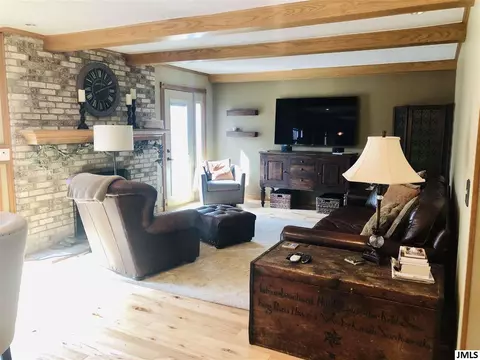 3824 Guest Rd, Jackson, MI 49203 photo 5