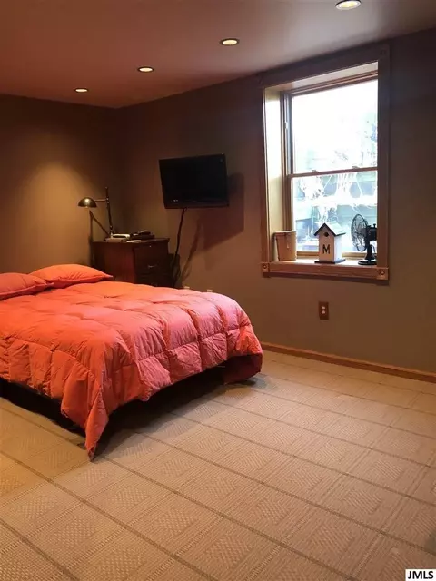 3824 Guest Rd, Jackson, MI 49203 photo 23