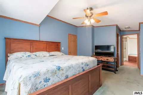 7660 Lakeview Dr, Jackson, MI 49201 photo 11