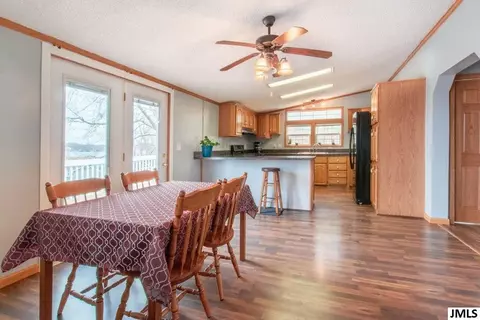 7660 Lakeview Dr, Jackson, MI 49201 photo 9