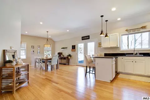 716 Pemberton Ln, Jackson, MI 49203 photo 12