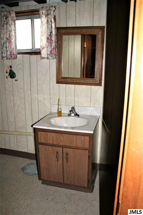 503 Madison St, Jackson, MI 49202 photo 22