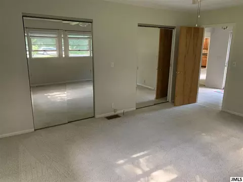 6484 S Jackson Rd, Jackson, MI 49201 photo 14