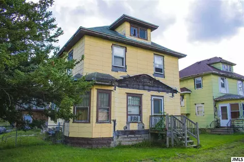 2925 Page Ave, Jackson, MI 49203 photo 2