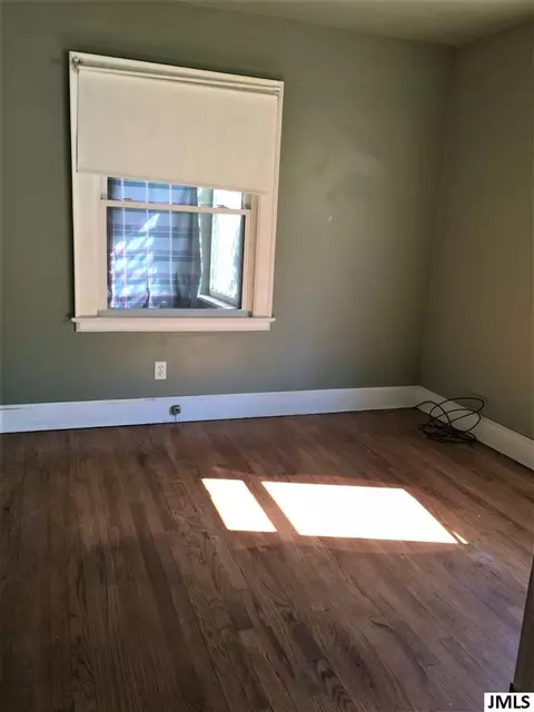 243 Damon, Jackson, MI 49203 photo 9