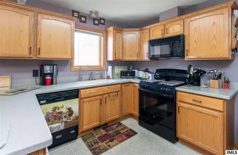5060 Rocktree Rd, Jackson, MI 49201 photo 10