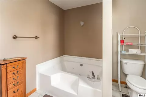 5060 Rocktree Rd, Jackson, MI 49201 photo 14