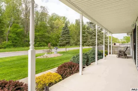 5060 Rocktree Rd, Jackson, MI 49201 photo 4