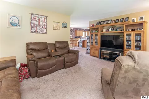 5060 Rocktree Rd, Jackson, MI 49201 photo 6