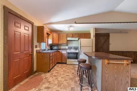 6621 S Jackson Rd, Jackson, MI 49201 photo 8
